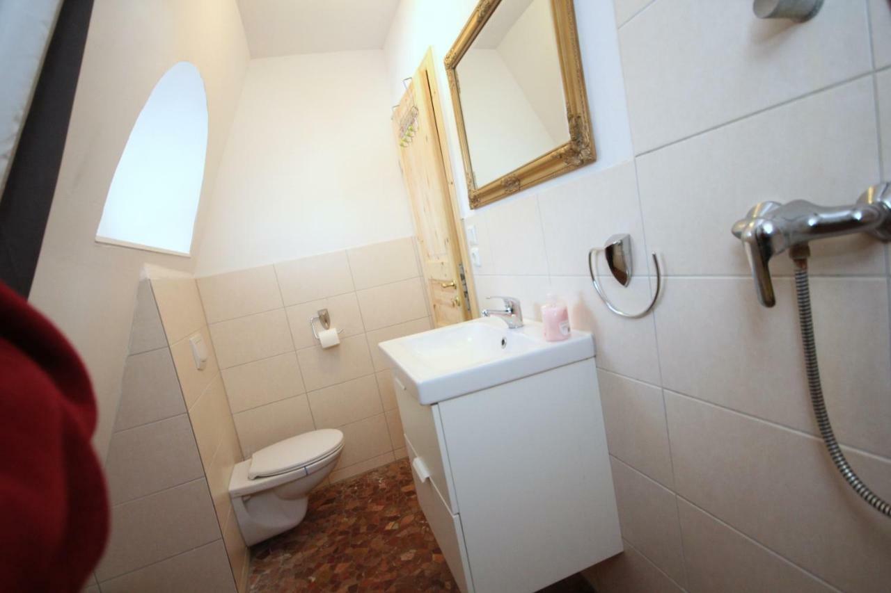 Unter Reet Apartment